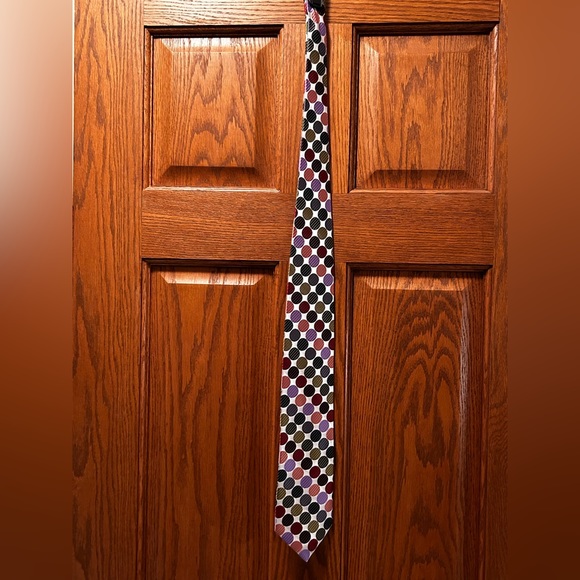 BCBG multi colored polkadotted tie 100% silk, hand sown - Picture 3 of 5